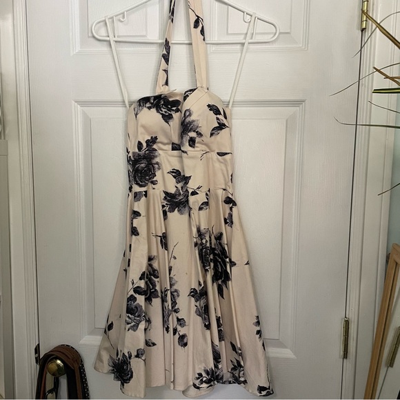 Vintage 50s style Ixia cream and black floral halter a-line dress size small - Picture 2 of 4